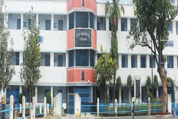 https://cache.careers360.mobi/media/colleges/social-media/media-gallery/14385/2021/1/21/Campus View of Gour Mahavidyalaya Malda_Campus-View.jpg
